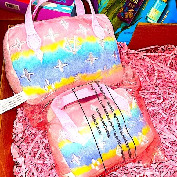 ☃️BOGO50%☃️ 🆕🐶HAUTE DIGGITY DOG: LARGE Pink Rainbow Ombre Purse - Picture 11 of 11